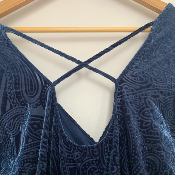 Ècote Velvet Romper Urban Outfitters - Picture 6 of 8